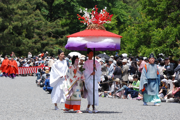 葵祭 女嬬