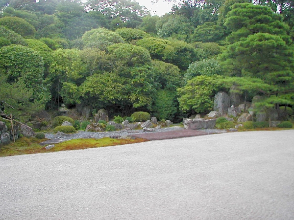 鶴亀の庭園 遥拝石