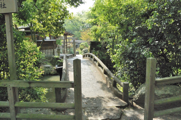 厳島神社へ渡る橋