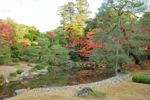 池泉廻遊式庭園