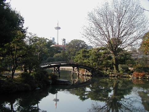 正月の侵雪橋　