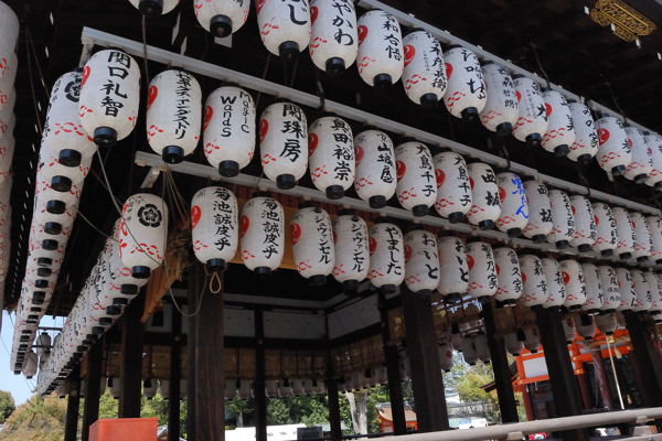 八坂神社 舞殿